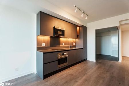 For Lease - 39 MARY Street, Barrie, Ontario - Photo 5