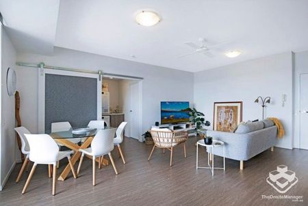 ARBOR MILTON- 2 BEDROOM 2 BATHROOM APARTMENT WITH 1 CAR PARK â JUST 2KM FROM THE CBD - Photo 3