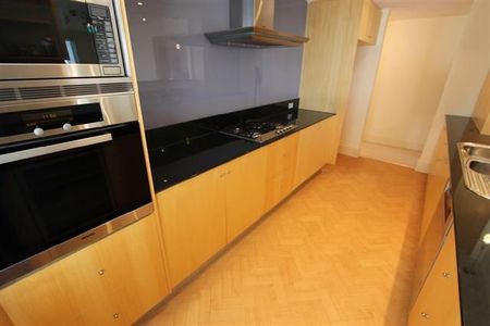 FOUR BEDROOM APARTMENT IN LUXURY RESORT-STYLE COMMUNITY - Photo 4