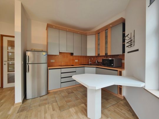 Appartement - à louer - Photo 1