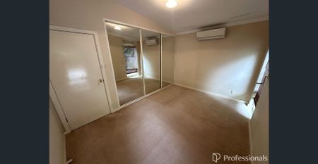 Charming Family Home - Photo 4