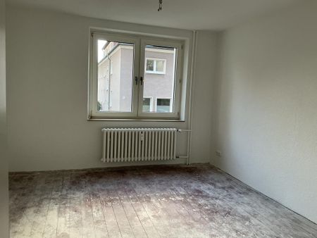 Wir renovieren für Sie! Tapete+Laminat - Photo 2