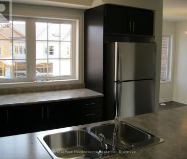 685 LAKING TERRACE - Photo 6