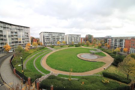 Longleat Avenue, Park Central, Birmingham - Photo 3