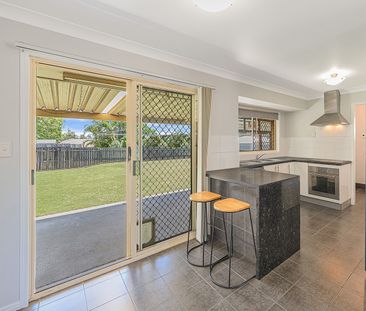 Comfortable Living in a Quiet, Leafy Street - Photo 6