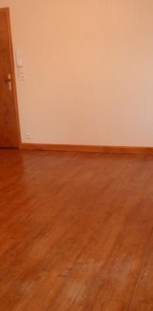 Location Appartement à La Ferté-Bernard - Photo 1