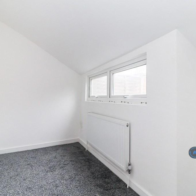 2 bedroom semi-detached house to rent - Photo 1