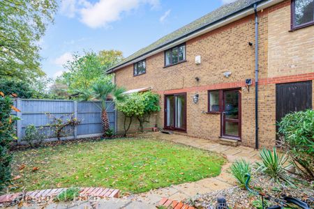 Alfred Road - Photo 2