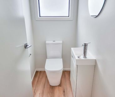 Townhouse Living - Photo 3