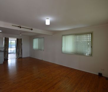 Spacious Family Home at a Prime Location&excl; - Photo 2