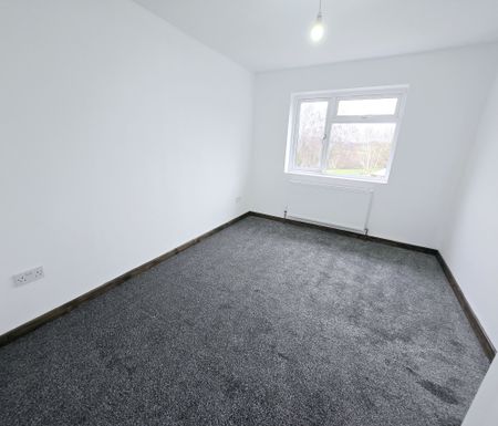 3 Bedroom Semi-detached house for Rent - Photo 4