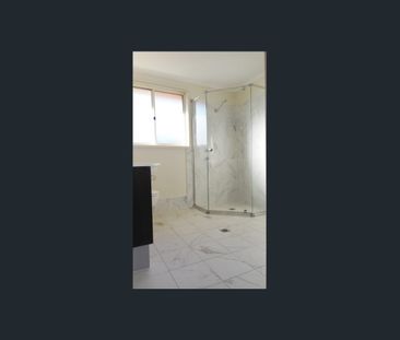 Two bedroom granny flat in a superb location. - Photo 4