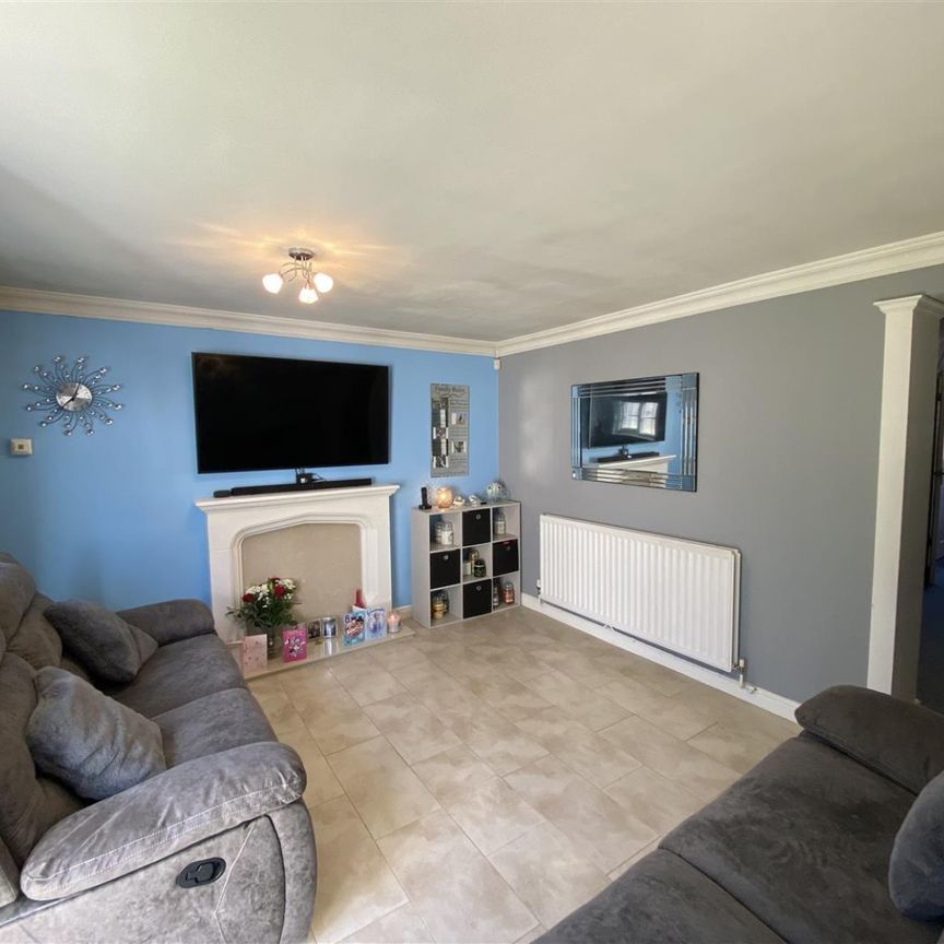 2 bedroom House To Let - Photo 1