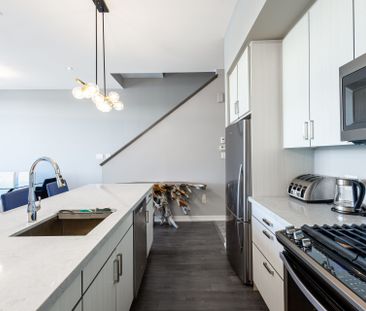 For Lease - 3523 Riva Avenue, Innisfil, Ontario - Photo 4
