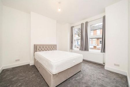 4 bedroom house to rent - Photo 2