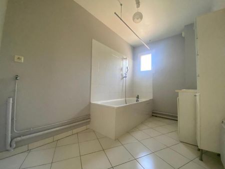 Location Appartement 4 pièces 100m² CHAMBRAY LES TOURS 37170 - Photo 5