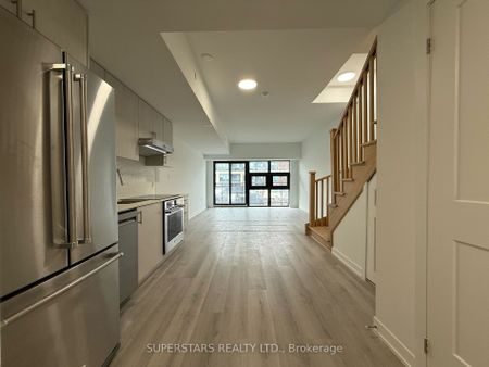 For Lease - 485 Logan Avenue Unit# 308, Toronto, Ontario - Photo 2