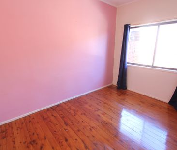 Walking Distance to Warwick Farm Station - Photo 5