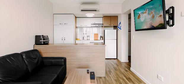 2 Bedroom Premium Apartment with Balcony-Internal (without view) - Photo 1