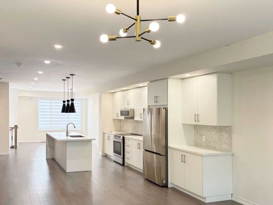 For Lease - 74 Puisaya Drive, Richmond Hill, Ontario - Photo 1
