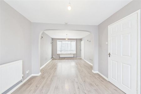 3 bedroom terraced house to rent - Photo 4