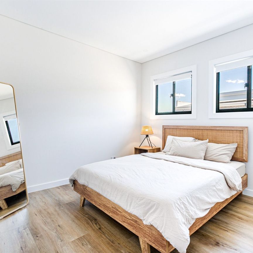 Spacious & Stylish 4-Bedroom Family Home - Photo 1