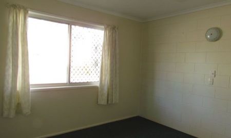 1/19 Meadow Street, North Mackay - Photo 2