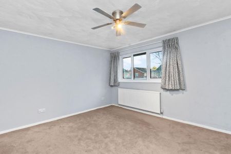 2 bedroom semi-detached house to rent - Photo 5