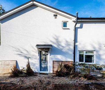 2 bedroom semi-detached house to rent - Photo 5