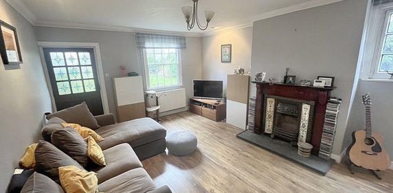 2 bedroom cottage to rent - Photo 2