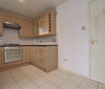 2 bedroom end of terrace house to rent - Photo 4