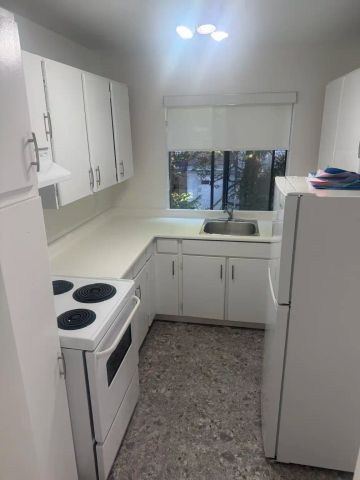 CASA DEL MAR APARTMENTS — 208 - Photo 3