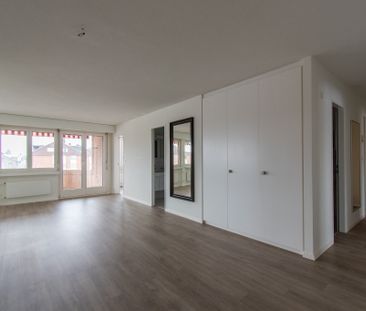 Grosszügige, gepflegte 5.5 Zimmer-Wohnung mit Balkon - Photo 6