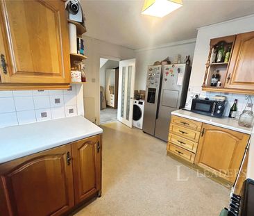 3 bedroom maisonette to rent Ellenbrook Green, Ipswich, IP2 - Photo 5