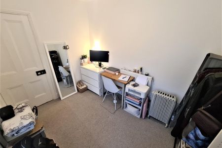 Church Terrace, Llanharan, PONTYCLUN - Photo 4