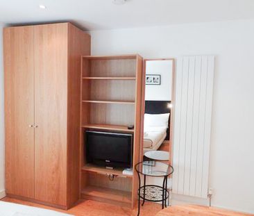 Studio to rent - Photo 2