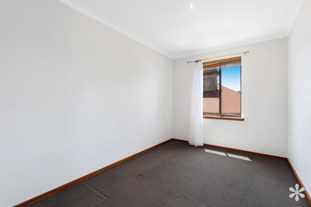 9/4 Swanbourne St - Photo 4