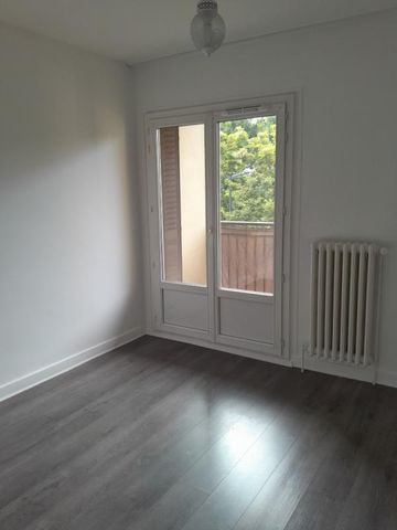 Location Appartement 4 pièces 66m² ANNECY 74000 - Photo 3