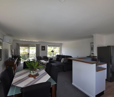 A GREAT PLACE TO LIVE Totally furnished and equipped for business c... - Photo 2