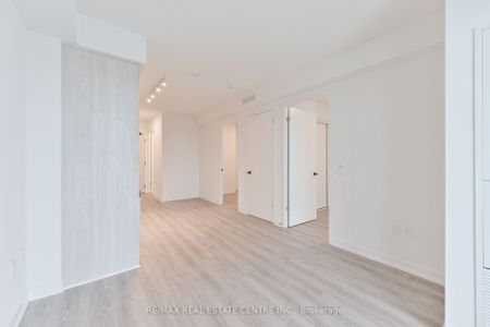 For Lease - 195 Commerce Street Unit# 307, Vaughan, Ontario - Photo 2
