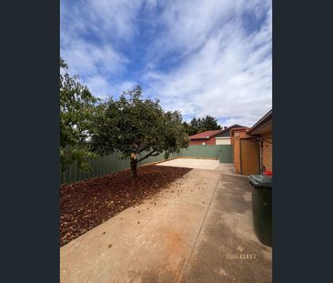 Spacious Family Home on Generous 562m² Corner Block in Central Werr... - Photo 4