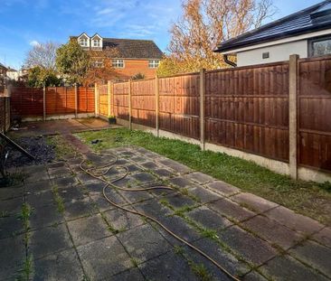 3 bedroom terraced house to rent - Photo 6