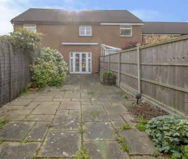 2 bedroom terraced house to rent - Photo 4