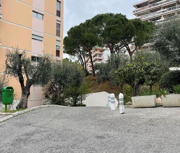 Location Appartement 1 pièce 30m² NICE 06200 - Photo 1