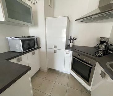 Location Appartement 3 pièces 62m² LA ROCHELLE 17000 - Photo 4