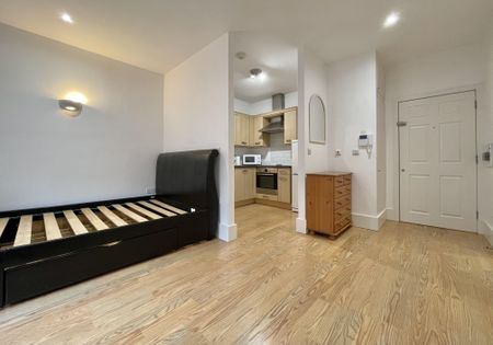 Station Road, Chesham - Photo 2