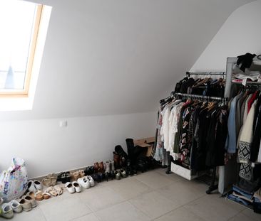 Dakappartement met 2 slaapkamers, groot terras en garage te huur in... - Photo 4