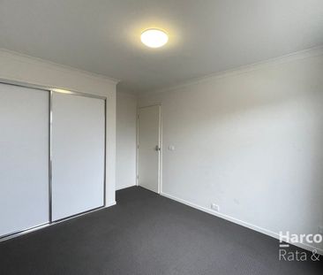 Modern Charm & Convenience in Every Corner - Photo 5