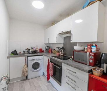 Three Cuppes Lane, Salisbury, SP1 - Photo 5