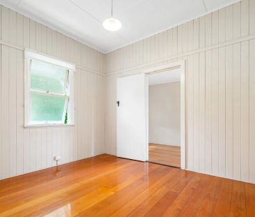 Charming 3-Bedroom Home in Prime Greenslopes Location - Photo 4